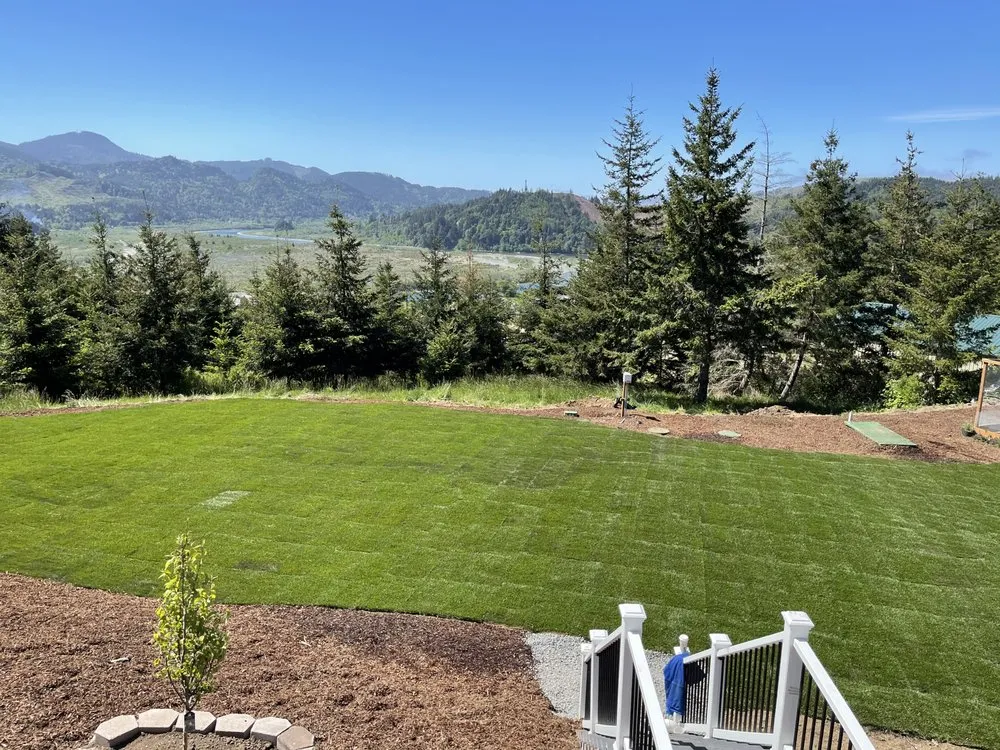 Reliable residential landscaping with custom design in Grants Pass, OR by Mora’s landscape maintenance