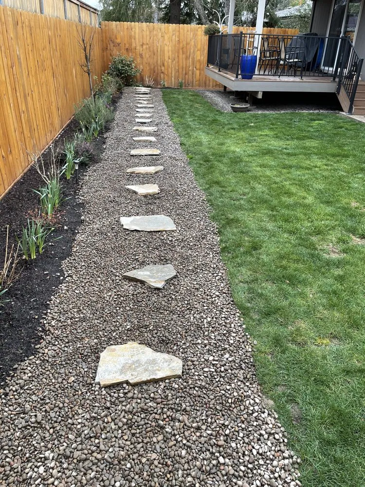 Top-rated lawn care service in Grants Pass, OR - Mora’s landscape maintenance