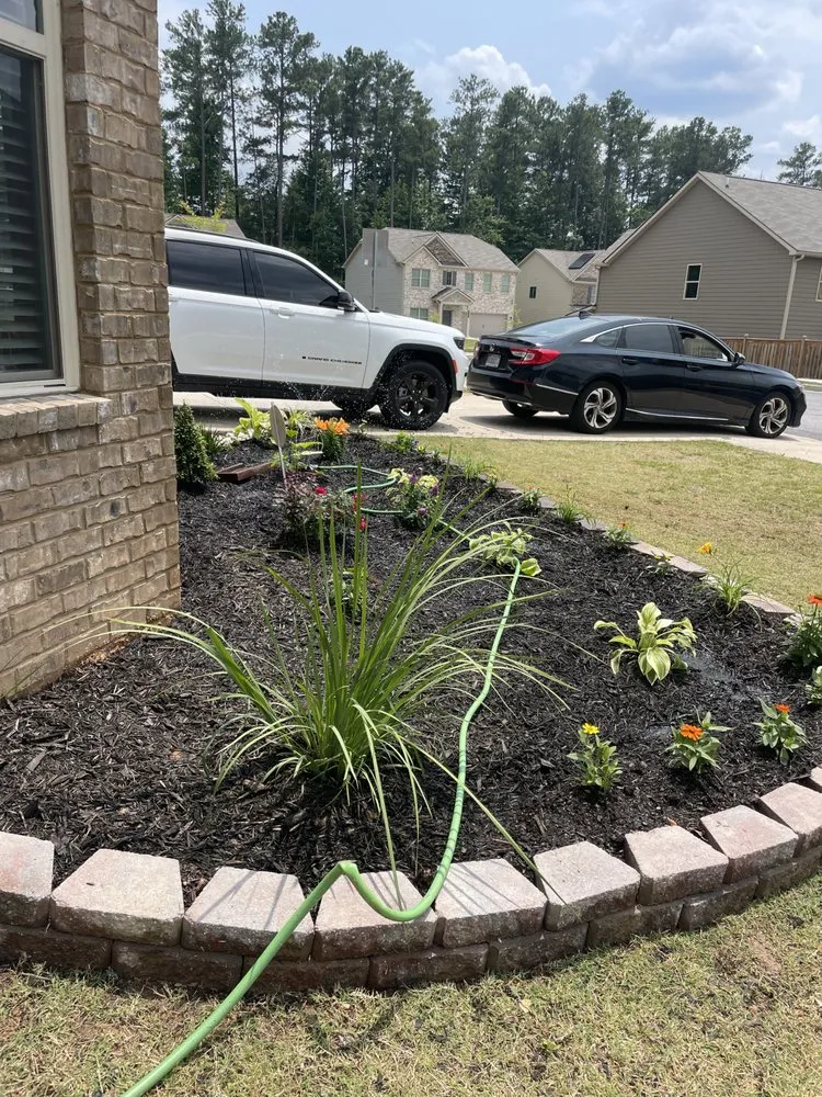 Reliable yard cleanup service near you in Riverdale, GA by Moras Lawn Care & Handyman Services