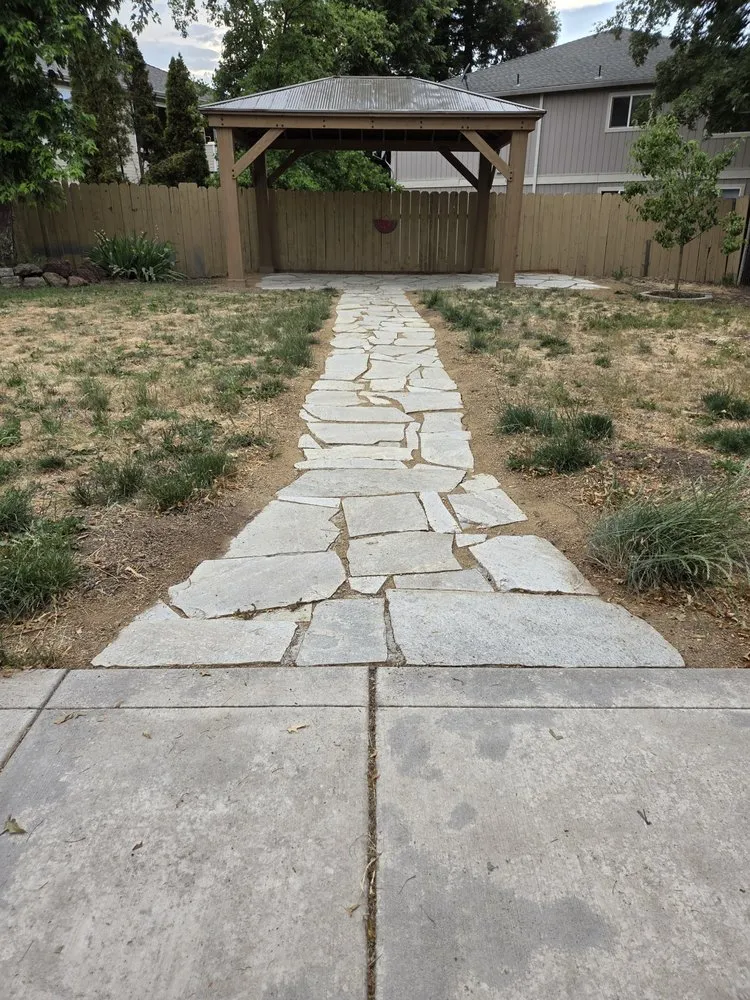 Affordable yard maintenance experts serving Central point, OR - More life construction & Landscaping