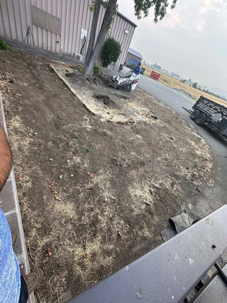 Reliable residential landscaping near you across Central point, OR - More life construction & Landscaping