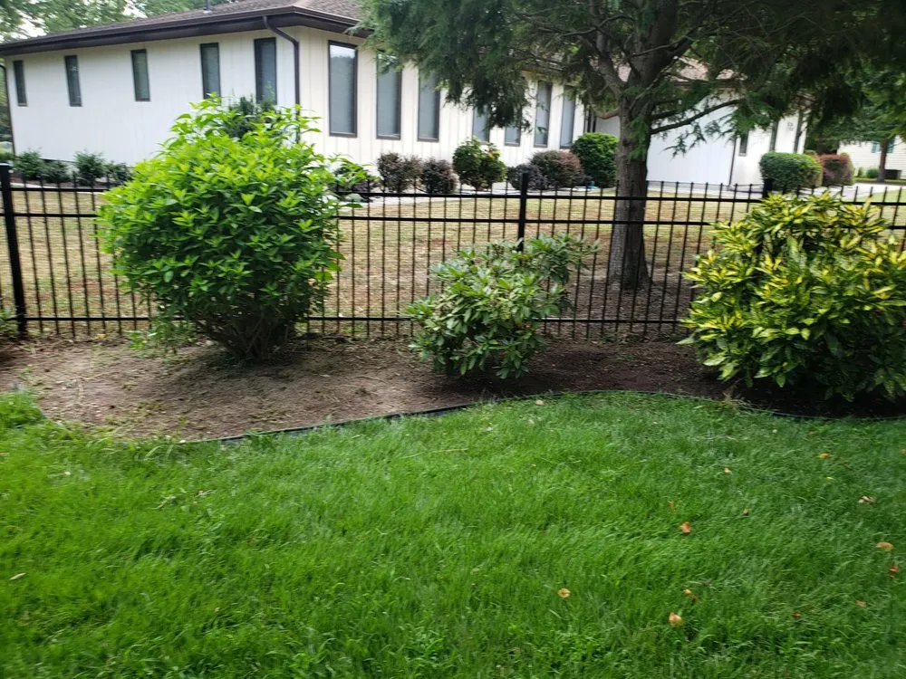 Affordable yard maintenance in Smyrna, DE - Moreno & Rose Landscaping