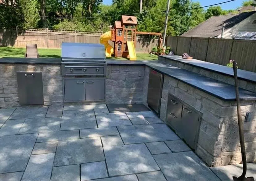 Trusted outdoor landscaping experts serving Highland Park, IL - Moreno Landscape & Hardscape