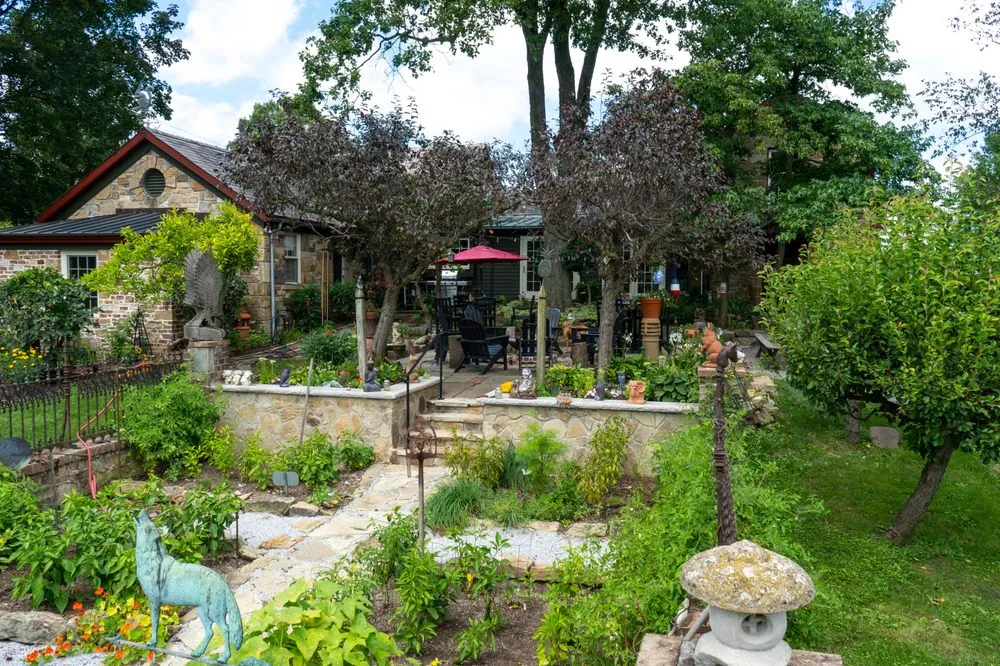 Professional yard maintenance near you in Gates Mills, OH by Moreno Landscaping