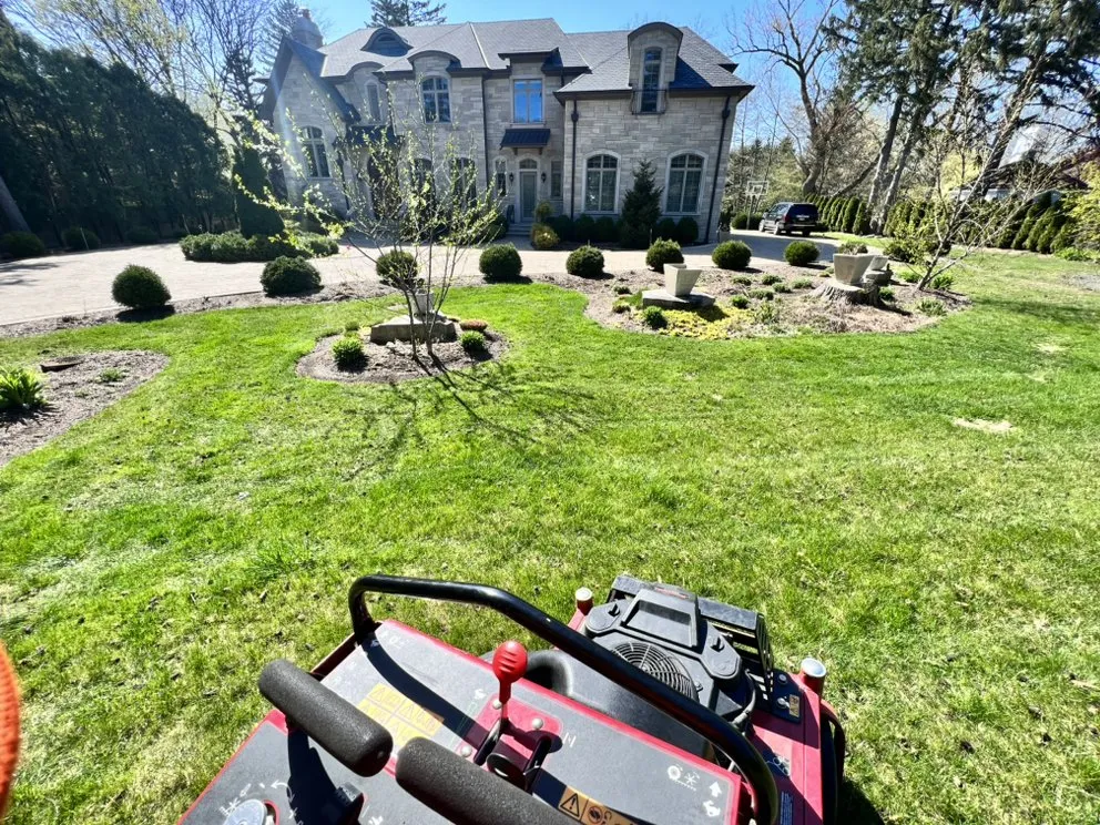 Professional yard maintenance experts serving Mundelein, IL - Moreno Landscaping