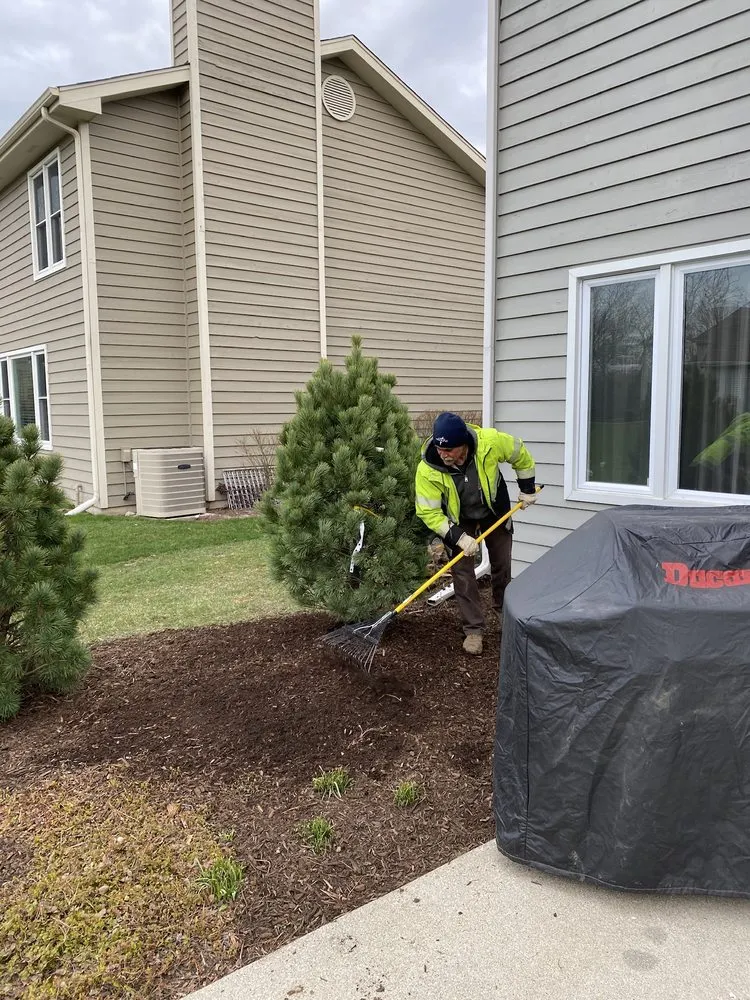 Custom landscape design in Mundelein, IL - Moreno Landscaping