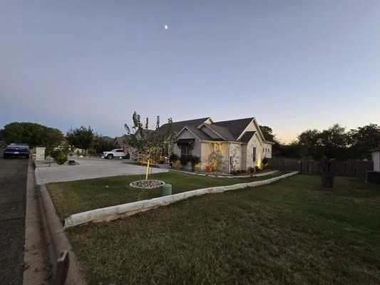 Moreno Lawn Service Logo