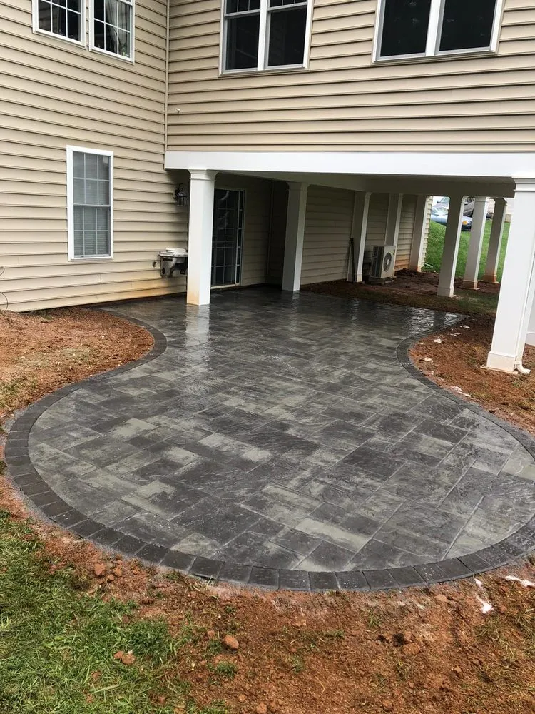 Top-rated outdoor landscaping in Menlo Park, CA by Moreno Pavers