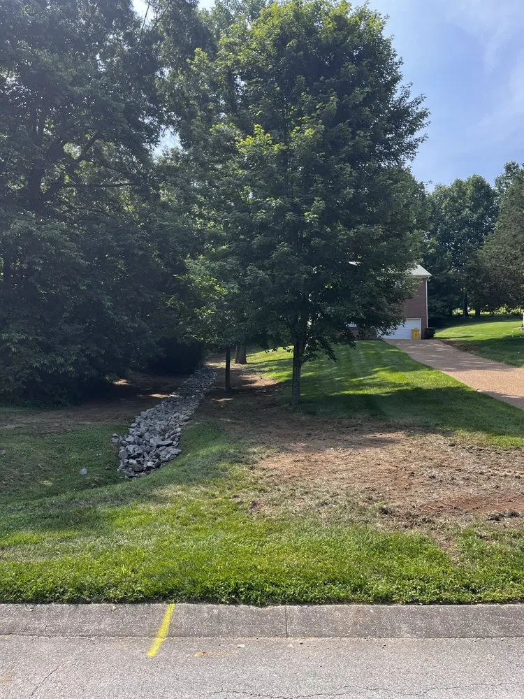 Custom lawn care service in Oak Ridge, TN - Morgan Land Solutions