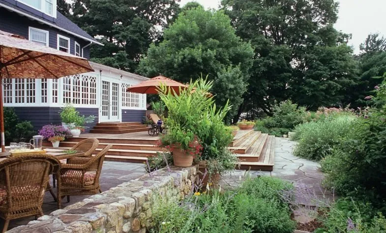 Reliable yard cleanup service in Chilmark, MA by Morgan Stone & Landscape