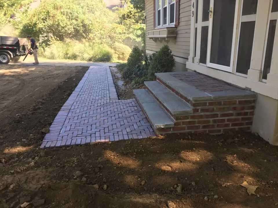 Trusted residential landscaping in Cincinnati, OH by Morgan's Creative Spaces