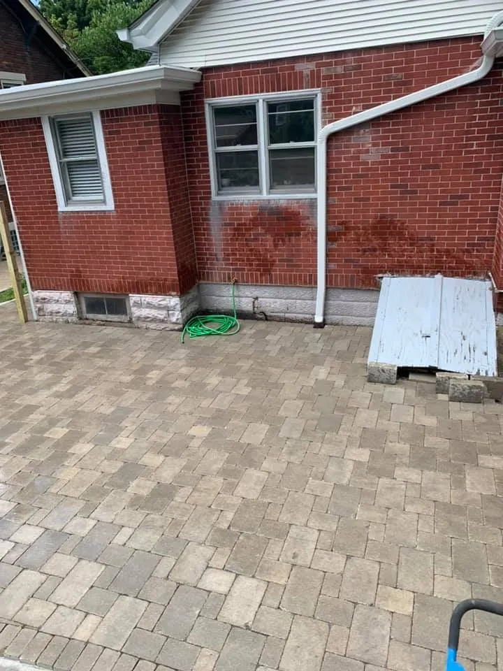 Professional yard maintenance experts serving Cincinnati, OH - Morgan's Creative Spaces