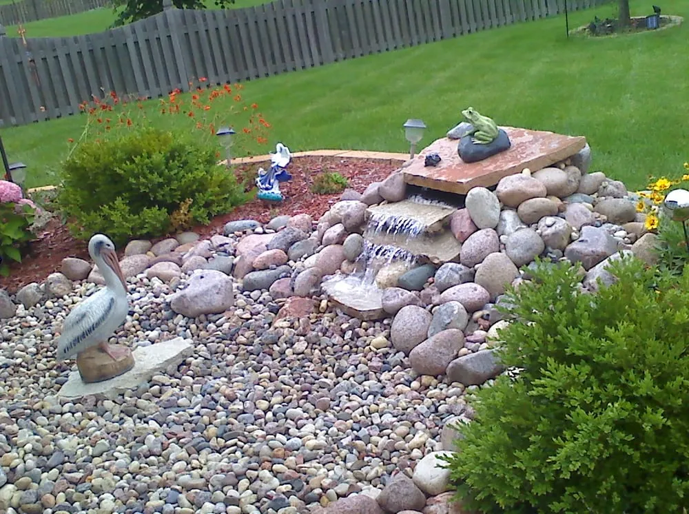 Trusted yard cleanup service experts serving Lagrange, IL - Morgan's Landscaping & Holiday Decoration's