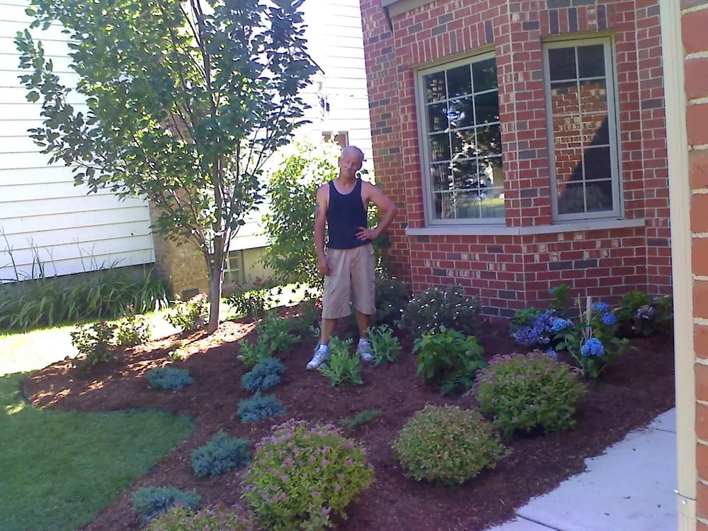 Reliable garden landscaping in Lagrange, IL - Morgan's Landscaping & Holiday Decoration's