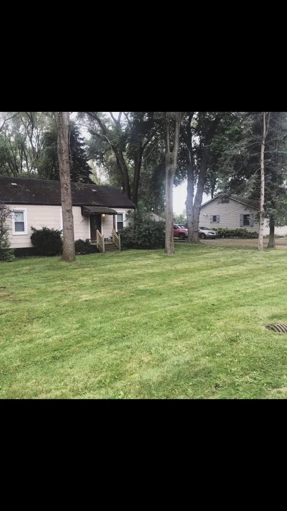 Top-rated lawn care service with custom design across Royal Oak, MI - Morgan’s Lawn & Landscape