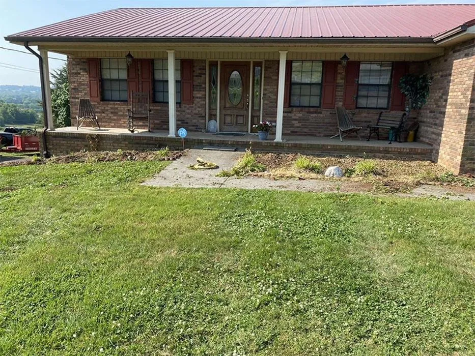 Local yard cleanup service experts serving Rutledge, TN - Morgan’s Property Maintenance