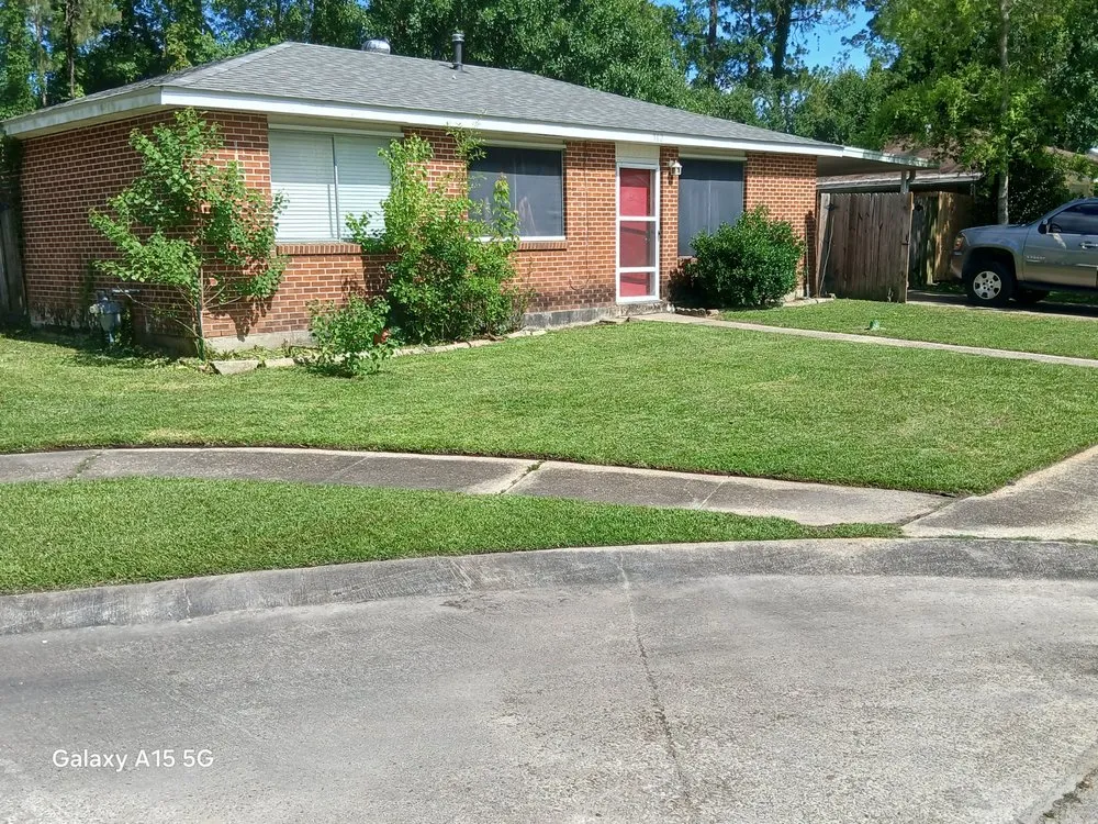Affordable yard maintenance experts serving Covington, LA - Morghen And Khalons Services