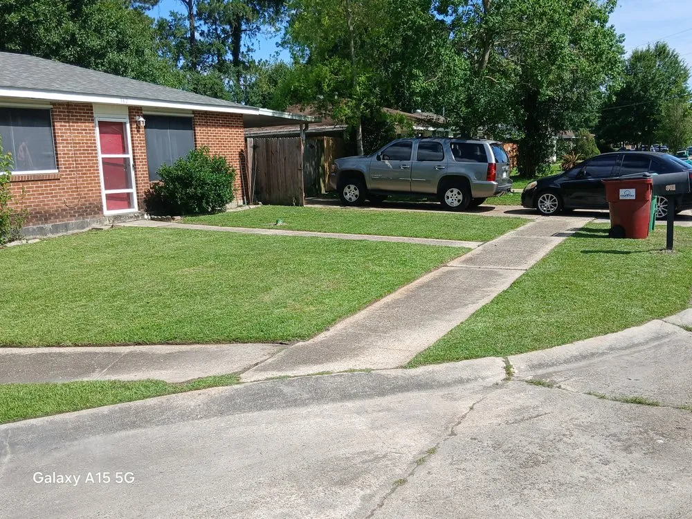 Reliable outdoor landscaping in Covington, LA by Morghen And Khalons Services