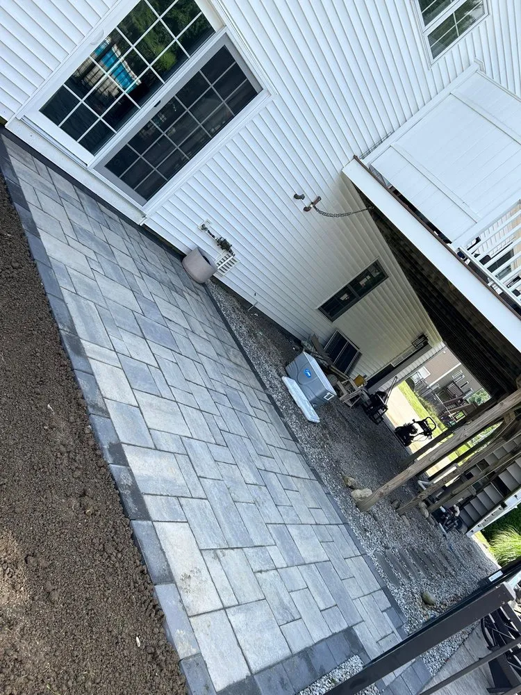 Affordable lawn mowing service experts serving Oxford, MA - Morin's Landscaping