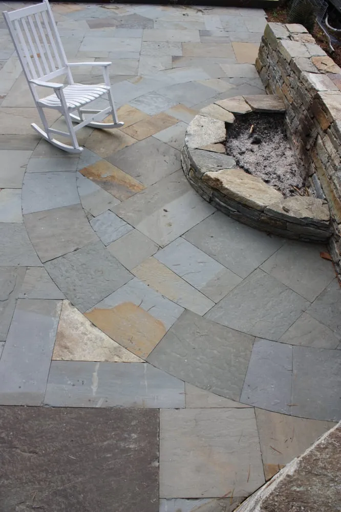 Top-rated yard cleanup service for homes in Richmond, VT by Morning Dew Landscaping & Stonework