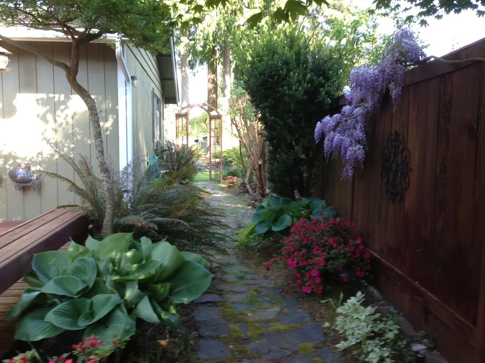 Custom landscape installation in Bonney Lake, WA by Morning Rain