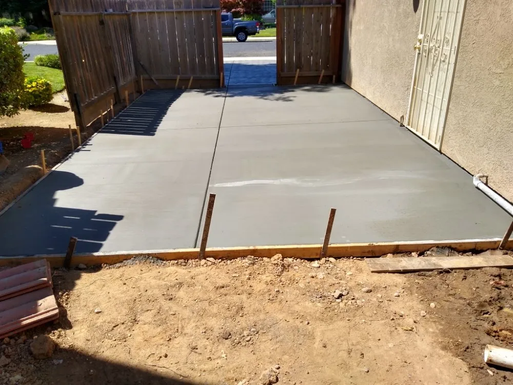 Reliable yard cleanup service in Fresno, CA by Morning Sun Landscape Construction