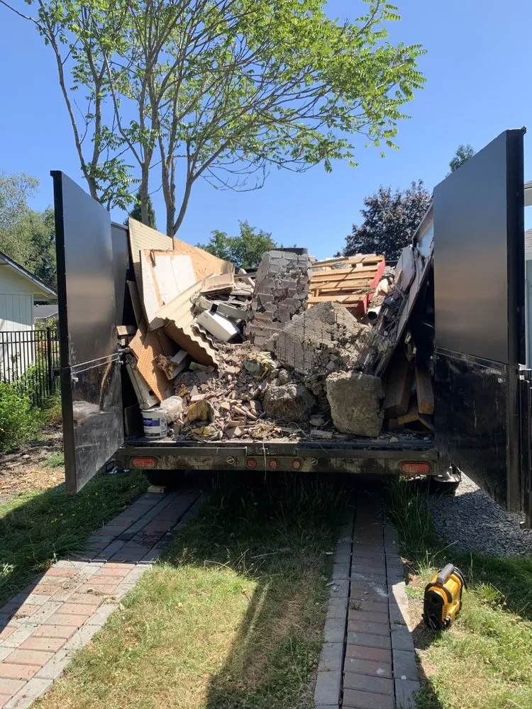 Expert lawn mowing service experts serving Hillsboro, OR - Morning View Land Care Services