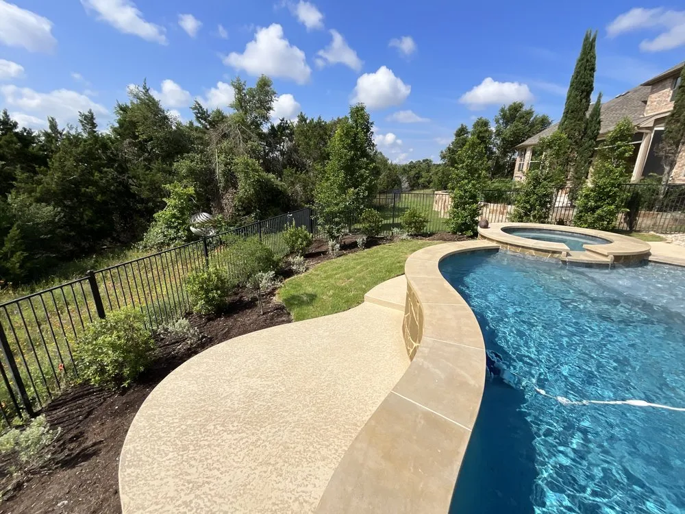 Trusted yard cleanup service experts serving Austin, TX - Morningstar Landscaping