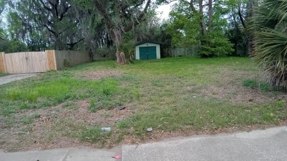 Expert lawn mowing service experts serving Jacksonville, FL - Morningstar Lawn Maintenance & More