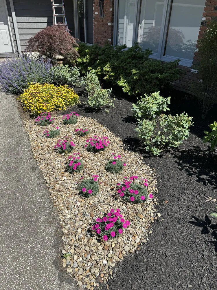 Professional lawn care service experts serving Hudson, OH - Morones Landscaping