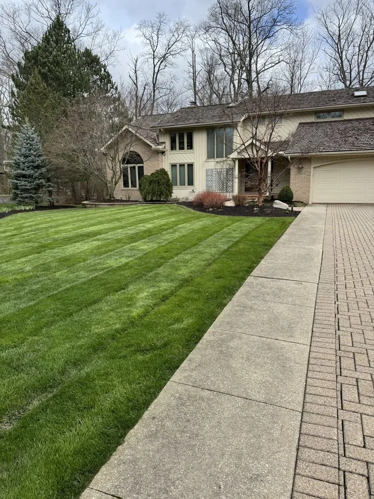 Trusted yard cleanup service for beautiful yards in Hudson, OH by Morones Landscaping