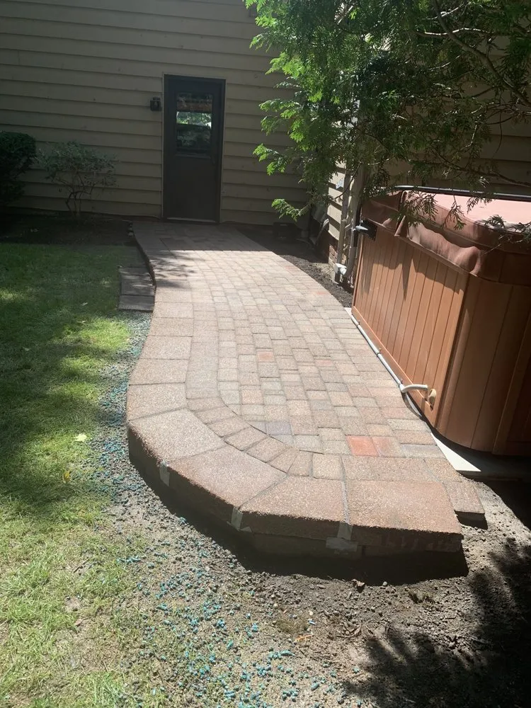 Expert yard cleanup service experts serving Hudson, OH - Morones Landscaping