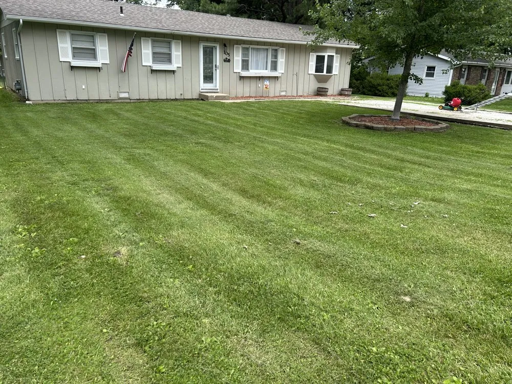 Reliable outdoor landscaping experts serving Hallsville, MO - Morris Lawn & Farm