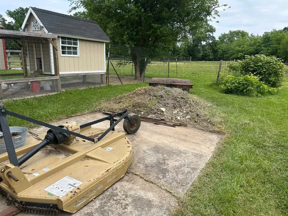 Reliable yard maintenance in Hallsville, MO - Morris Lawn & Farm