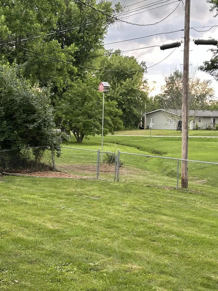 Trusted garden landscaping in Hallsville, MO - Morris Lawn & Farm