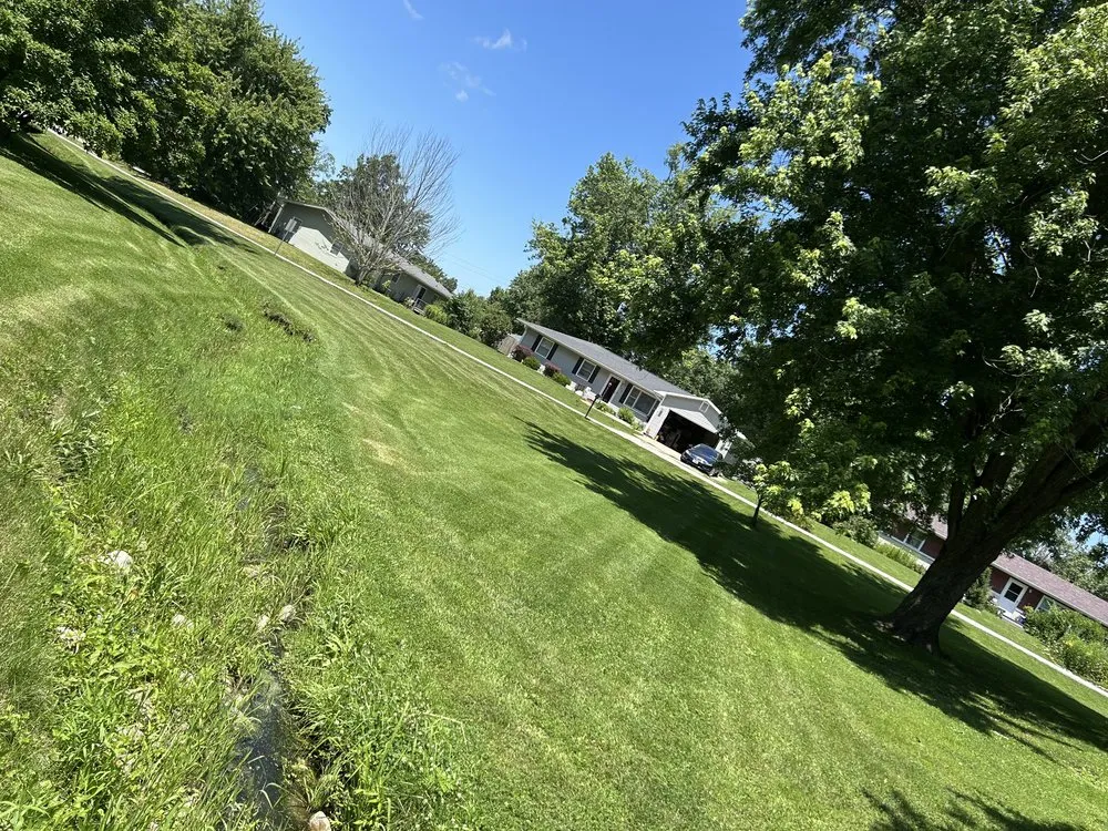 Reliable residential landscaping in Hallsville, MO - Morris Lawn & Farm