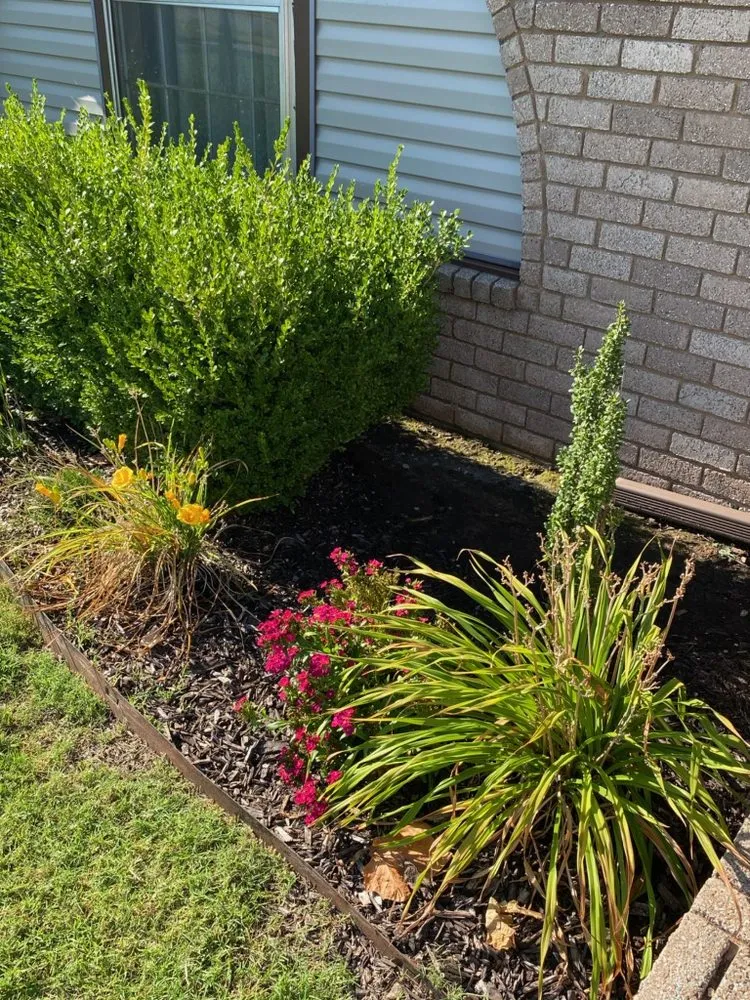 Custom garden landscaping in Lawton, OK by Morrison Lawn Care