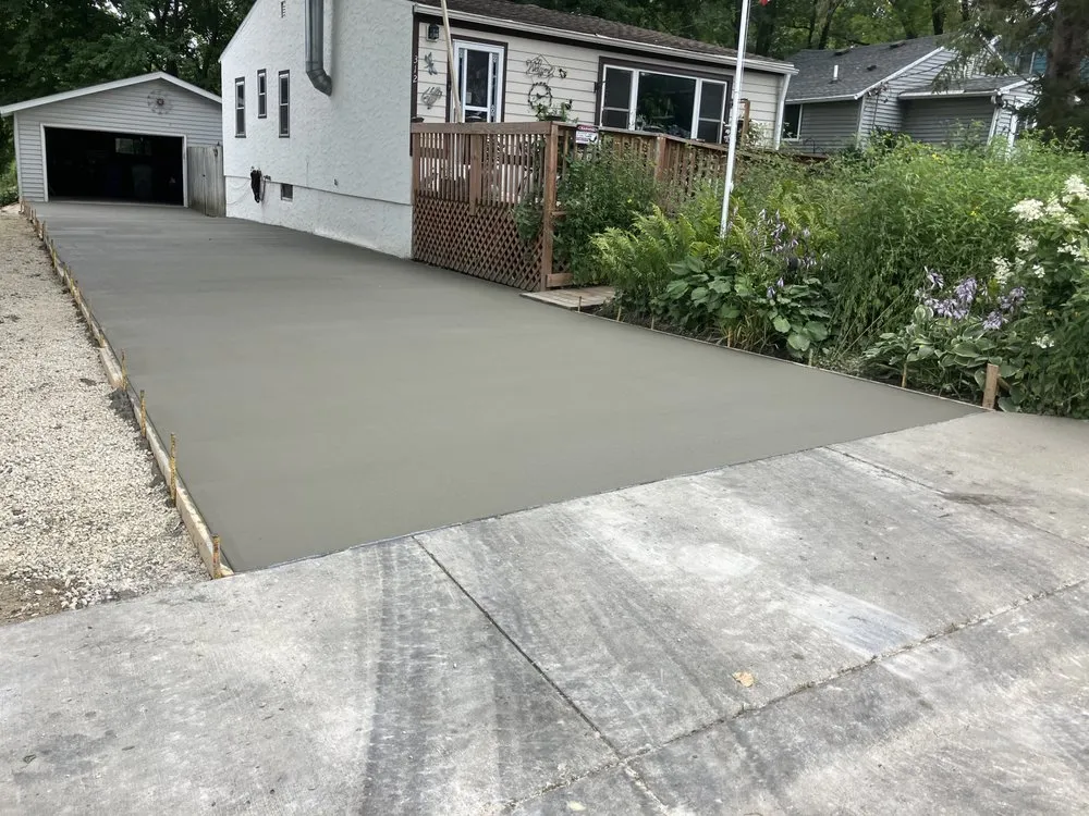 Custom residential landscaping in Rochester, MN - MOS Majerus Outdoor Services