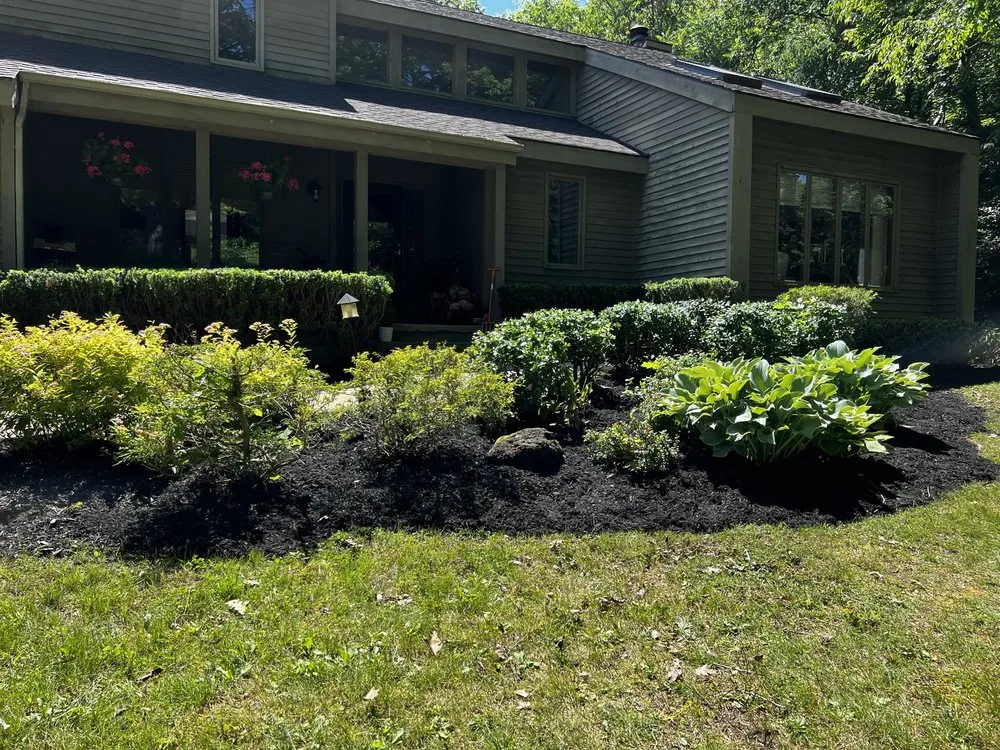 Custom landscape design for homes across Schenectady, NY - Mo's Mowing