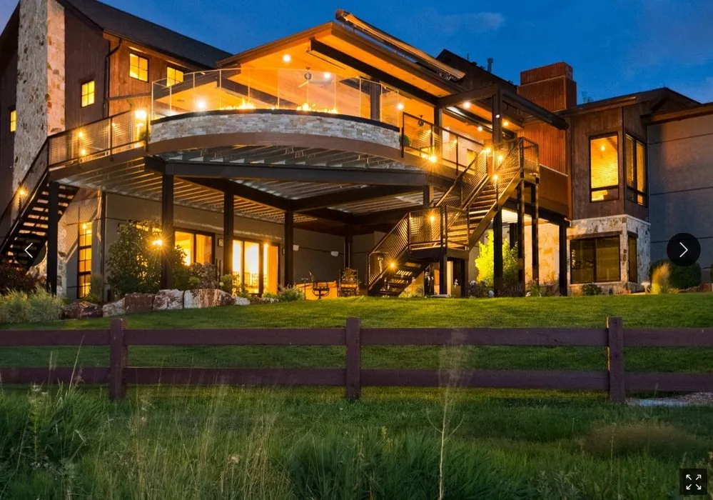 Expert lawn care service experts serving Louisville, CO - Mosaic Outdoor Living