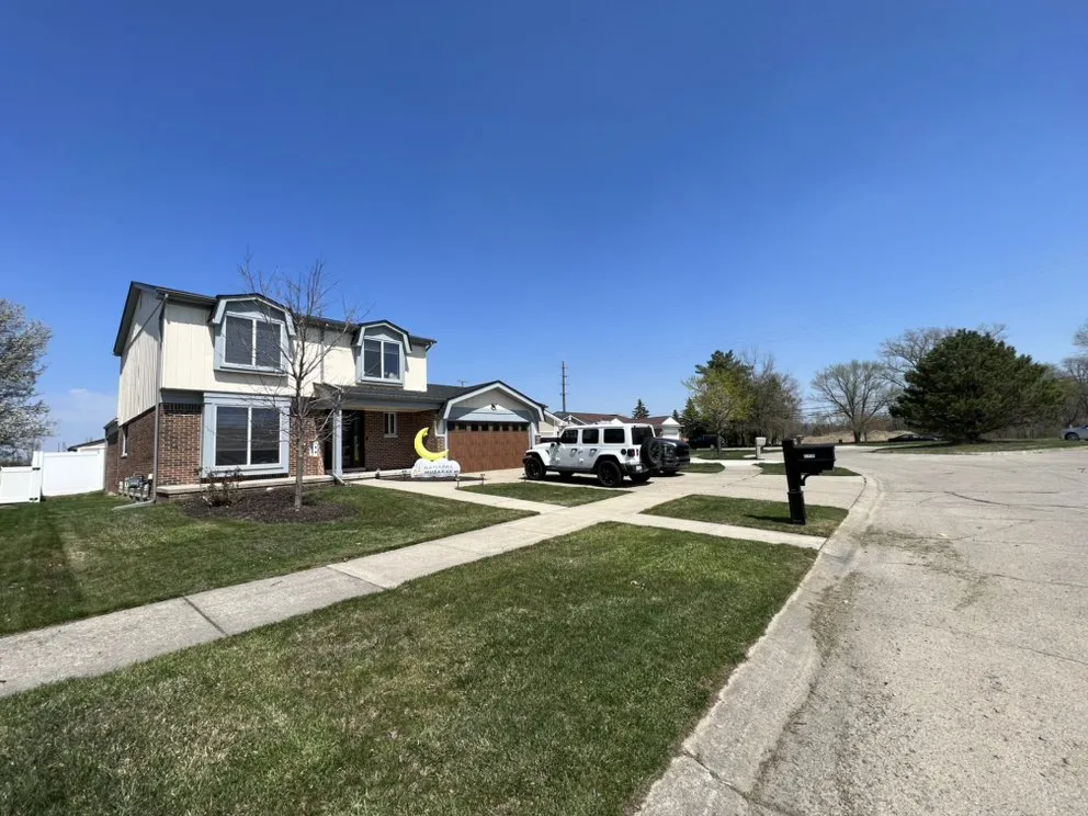 Custom lawn mowing service near you in Canton, MI by Mosaic Property Management Solutions