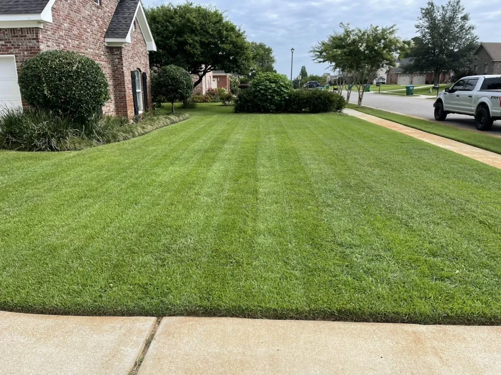 Trusted lawn care service in Spanish Fort, AL - Moseley’s Lawn Care