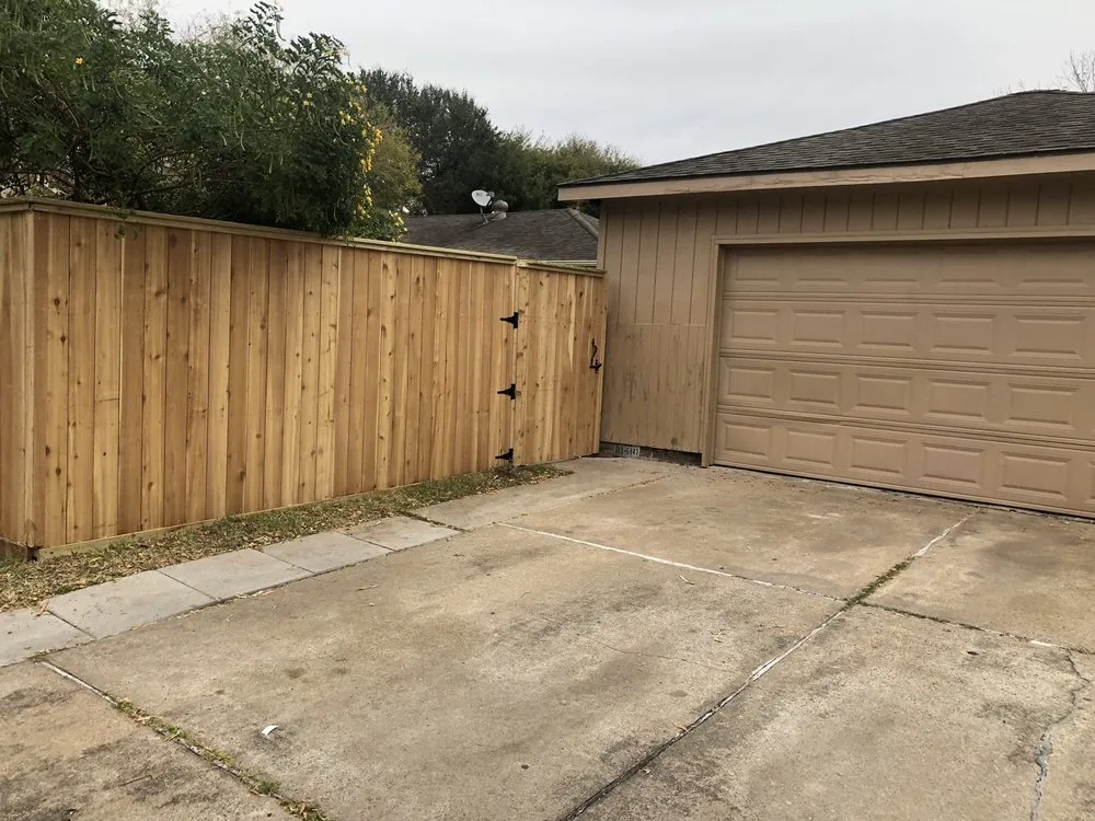 Professional lawn care service experts serving Houston, TX - Moses Pool, Spa & Landscaping