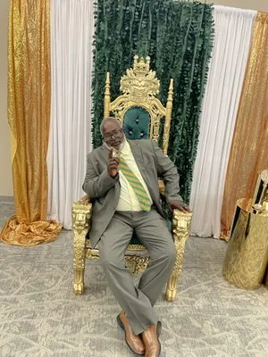 Mosley Lawncare Logo