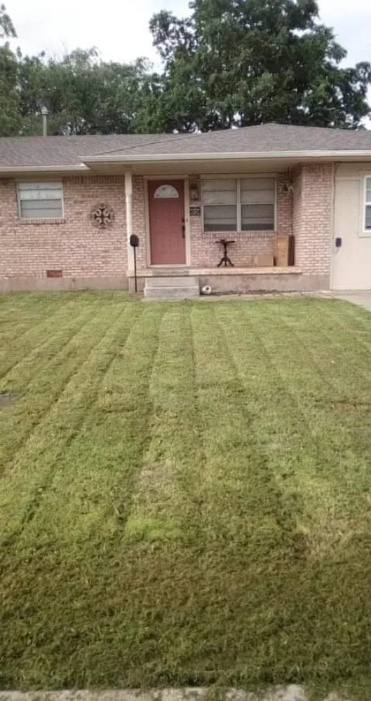 Top-rated garden landscaping experts serving Lawton, OK - Mosley Mows