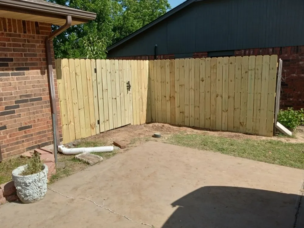 Custom lawn mowing service in Lawton, OK - Mosley Mows