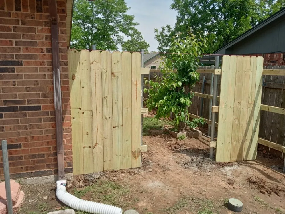 Reliable yard maintenance for beautiful yards in Lawton, OK by Mosley Mows