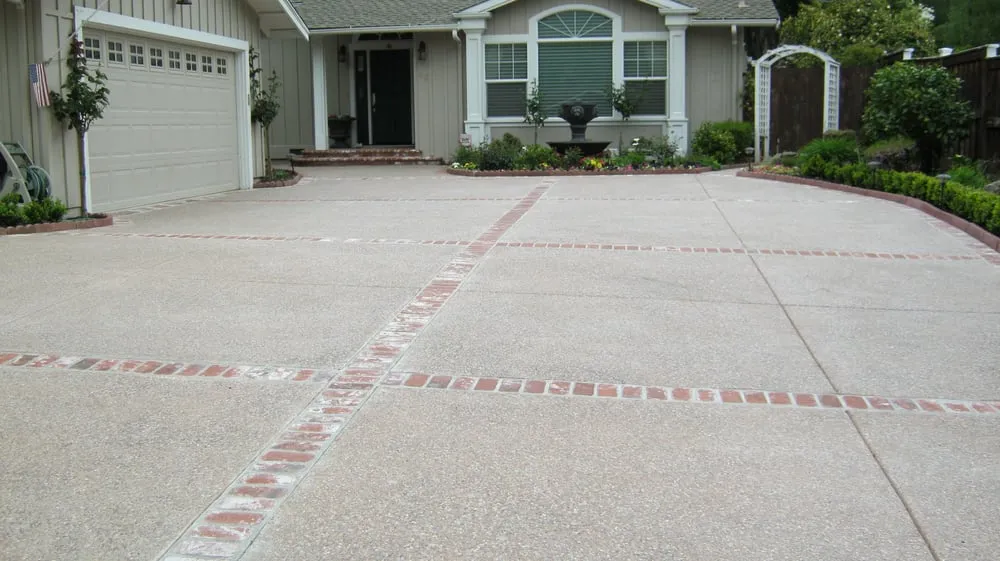 Reliable lawn care service experts serving Pittsburg, CA - Mosqueda Landscape