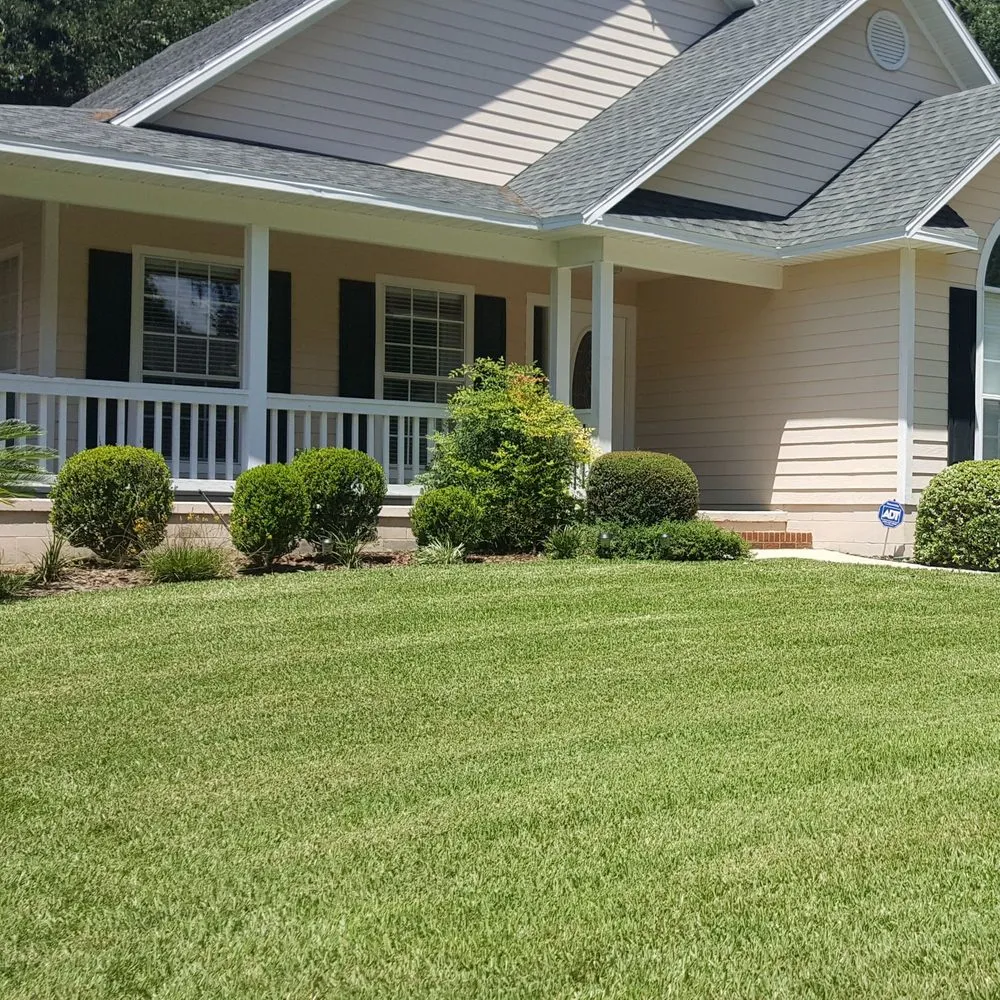 Trusted lawn mowing service for homes across Archer, FL - Moss Lawn Care