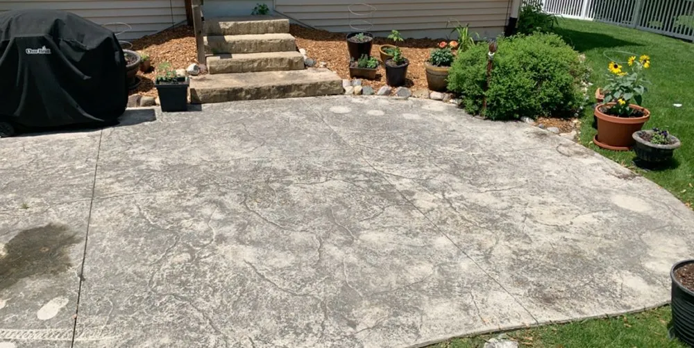 Trusted garden landscaping in Crown Point, IN by Moss Lawn Improvement